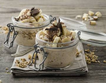 Knusper-Dessert mit Banane und Paranüssen Knusper-Dessert mit Banane und Paranüssen