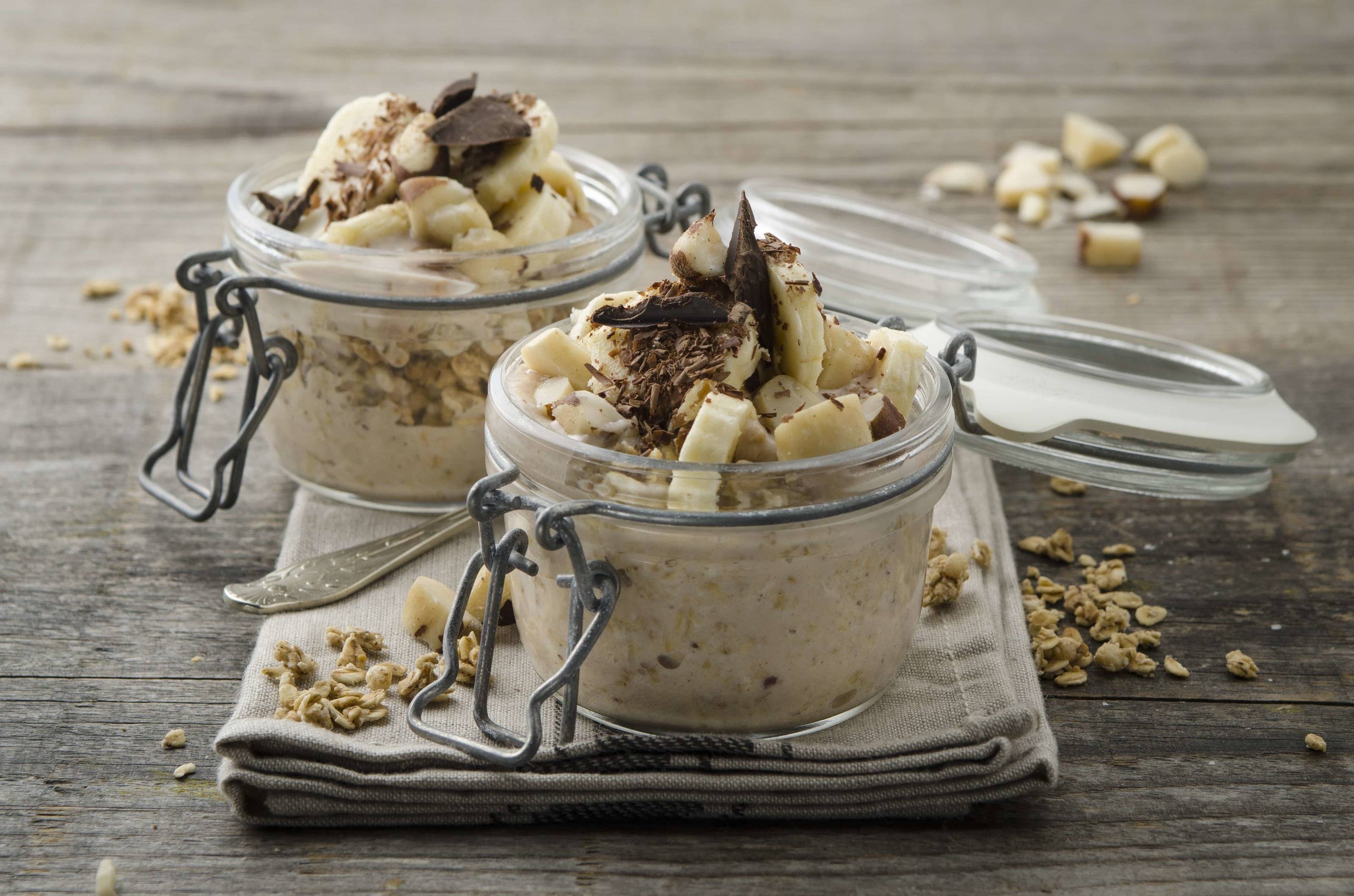 Knusper-Dessert mit Banane und Paranüssen Rezept - ichkoche.de Knusper-Dessert mit Banane und Paranüssen Rezept - ichkoche.de