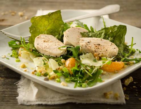 Salat mit gedämpfter Hühnerbrust Rezept