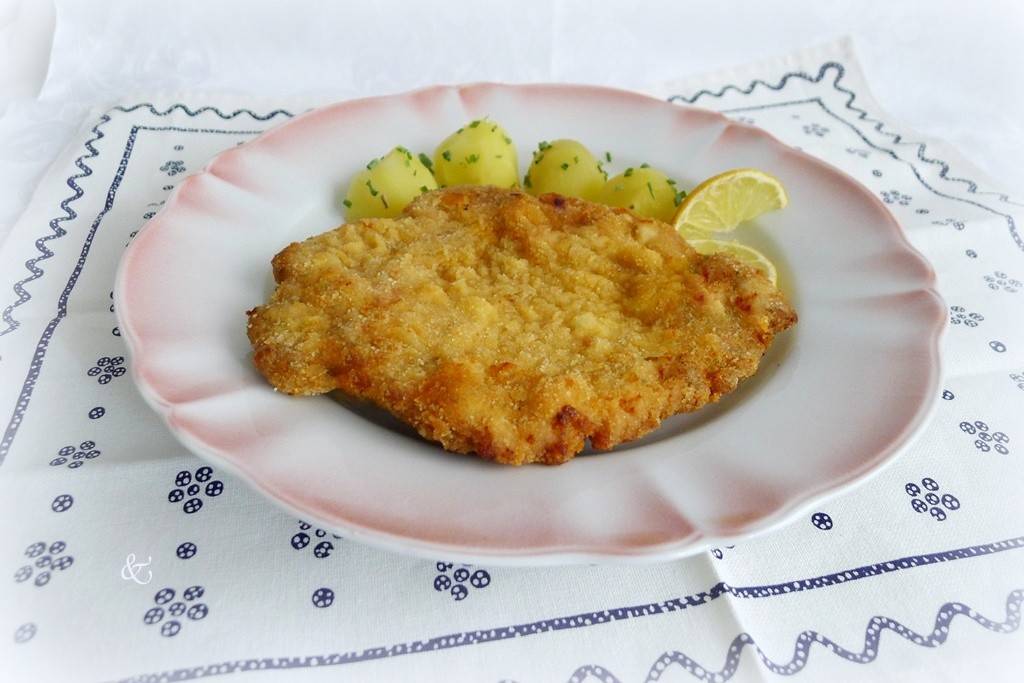 Original Wiener Schnitzel mit Petersilerdäpfeln