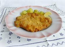 Original Wiener Schnitzel mit Petersilerdäpfeln