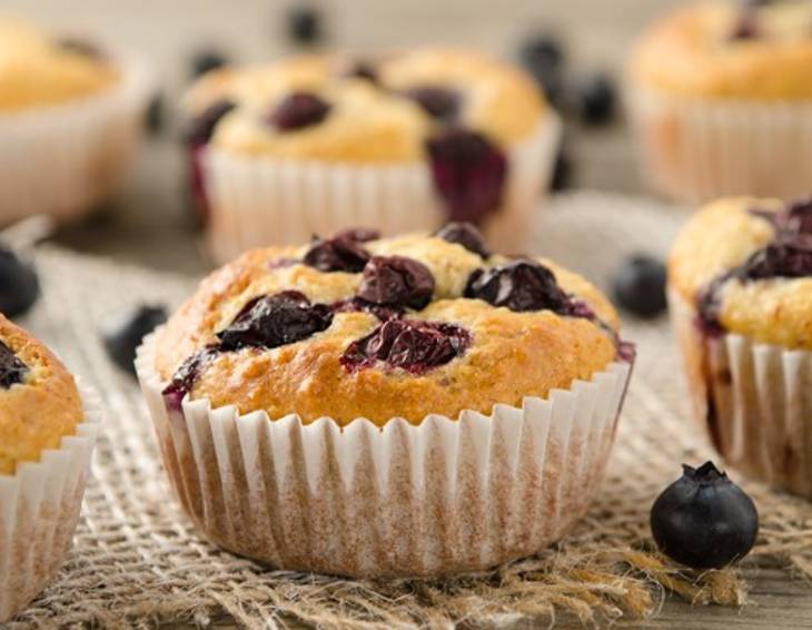 Joghurt-Heidelbeer-Muffins mit Cashewkernen