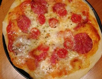 Putensalami Pizza