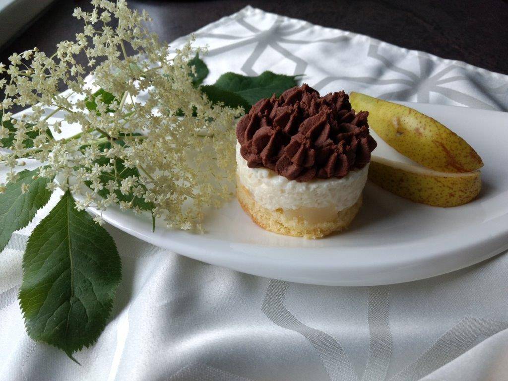 Holler-Milchreistörtchen mit Birnen Rezept - ichkoche.ch Holler-Milchreistörtchen mit Birnen Rezept - ichkoche.ch