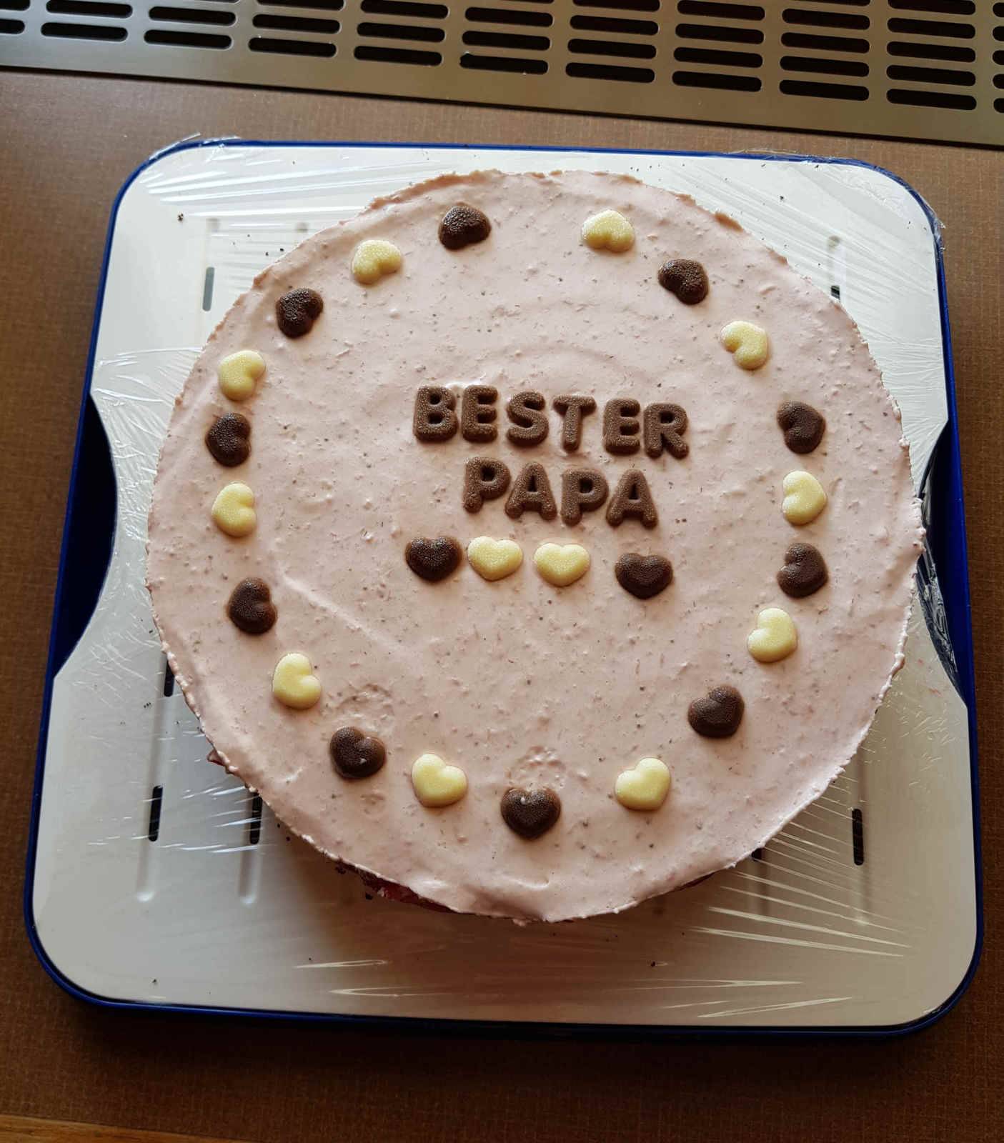 Vatertagstorte mit Schokocreme und Erdbeercreme