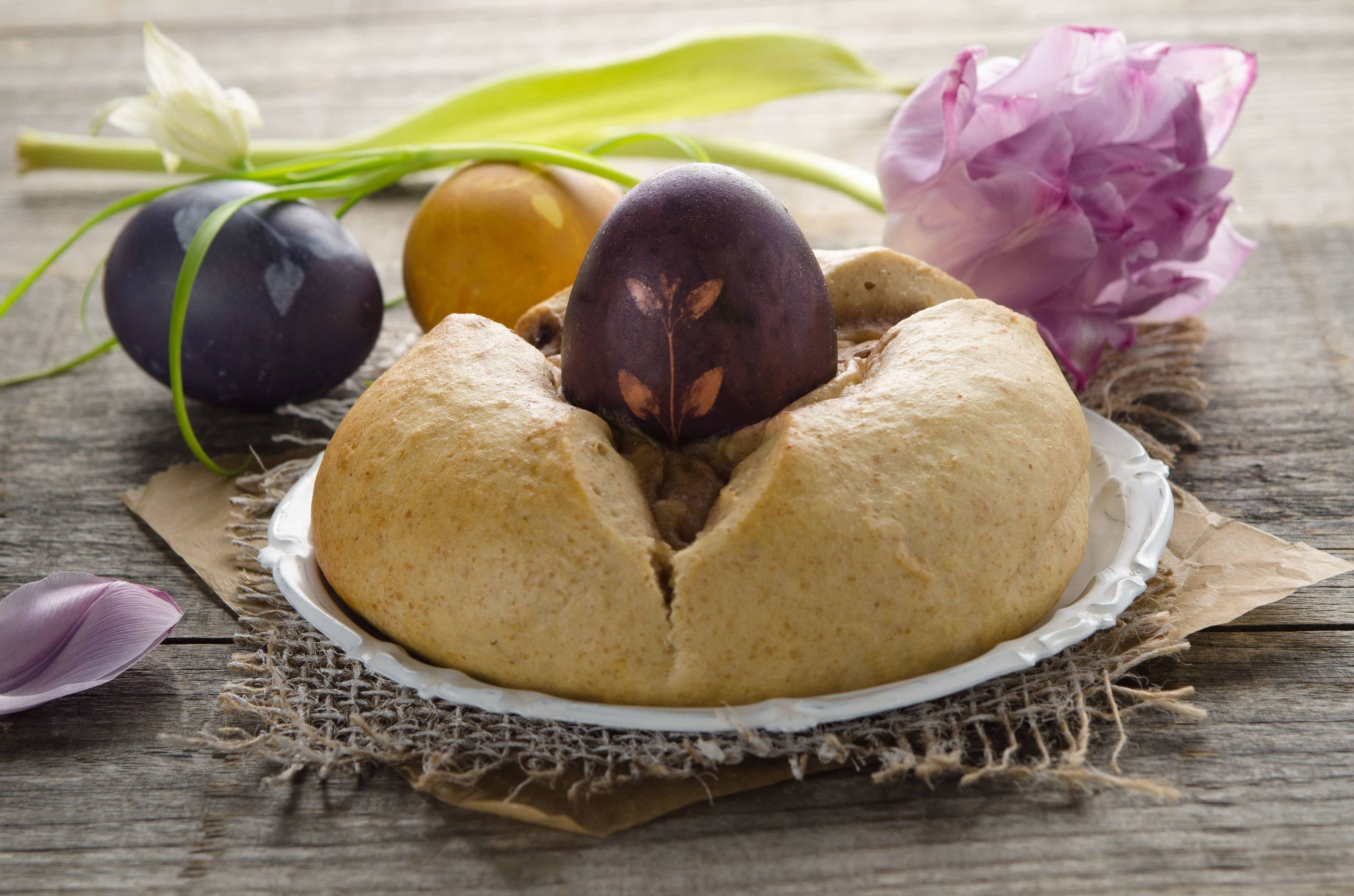 Osterpinze mit Vollkornmehl und Osterei Rezept - ichkoche.ch
