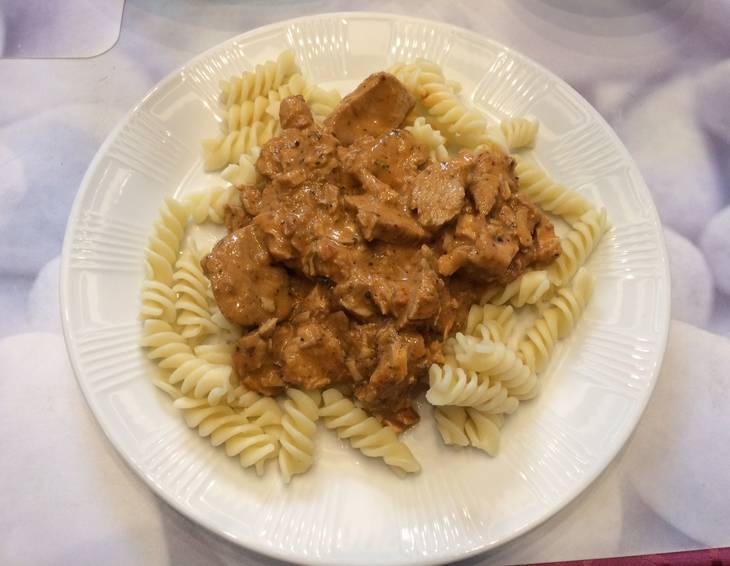 Putengeschnetzeltes in Knoblauchrahm-Sauce