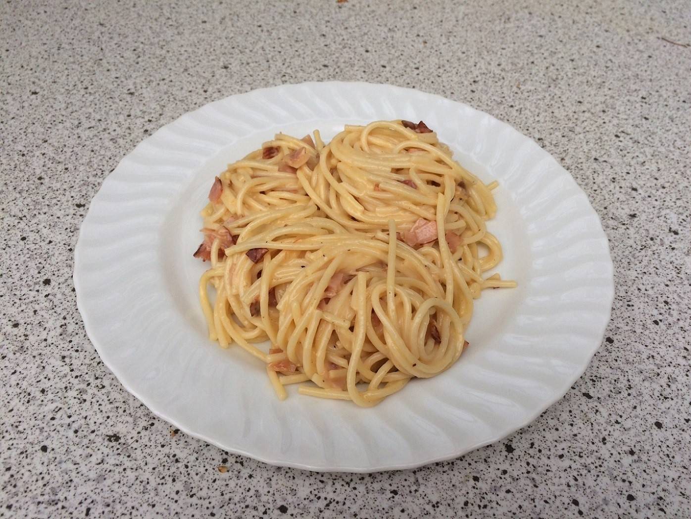 Spaghetti Carbonara mit Räucherspeck