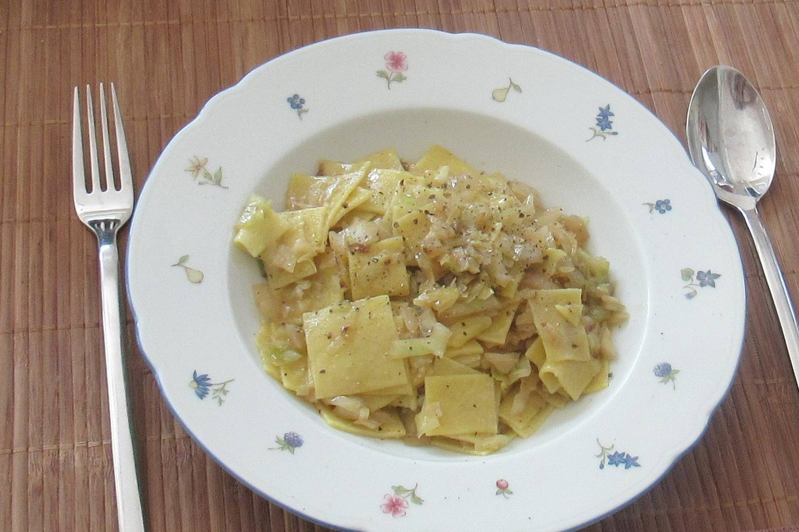 Krautfleckerl Rezept - ichkoche.ch Krautfleckerl Rezept - ichkoche.ch