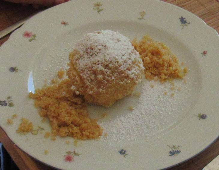 Marillenknödel aus Topfenteig Marillenknödel aus Topfenteig