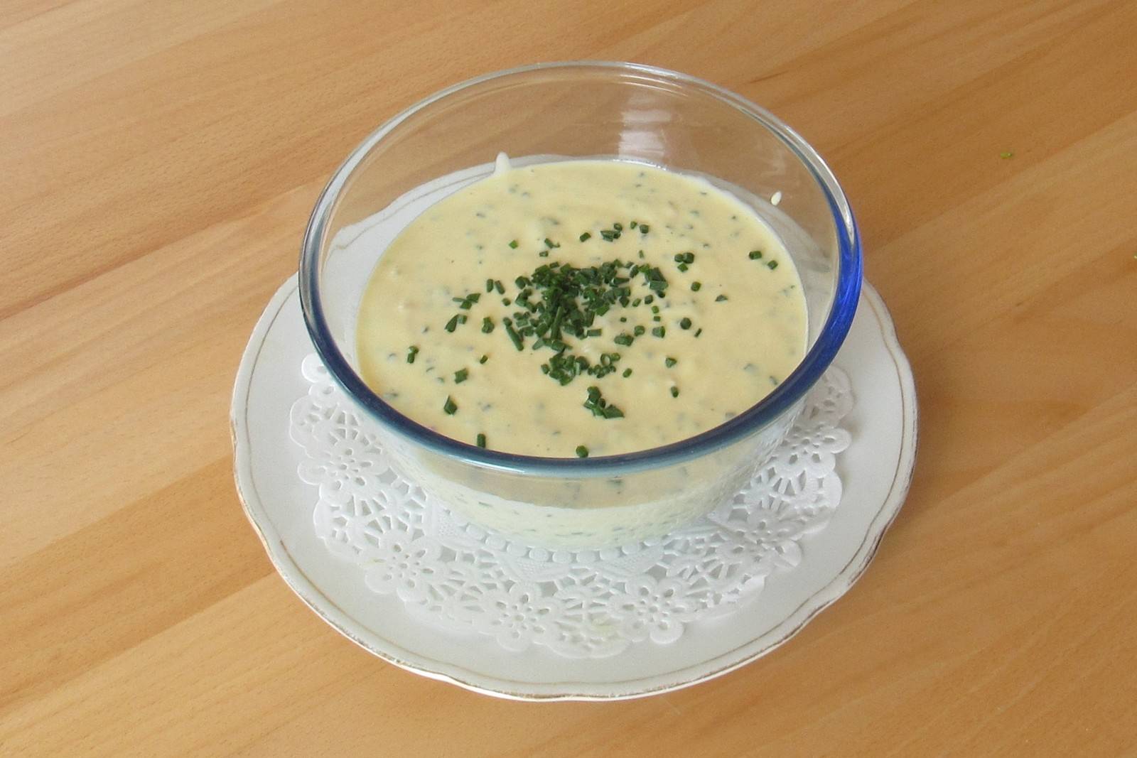 Würziger Kräuterdip