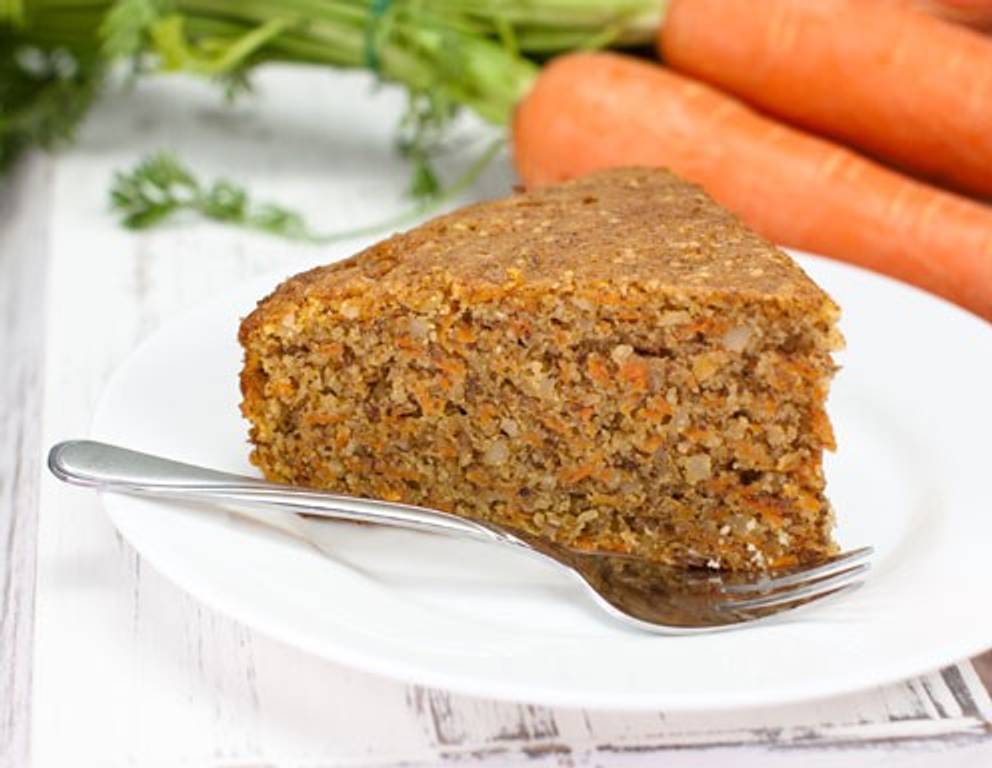 Karottenkuchen mit Mandeln Karottenkuchen mit Mandeln