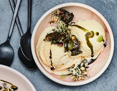 Vanilleeis mit Kürbiskernöl und Kürbiskrokant Rezept