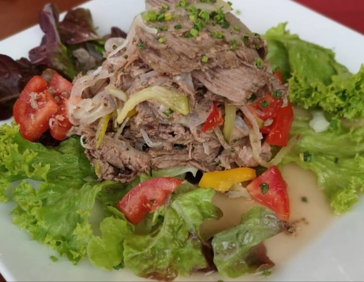 Pikanter Rindfleischsalat Pikanter Rindfleischsalat