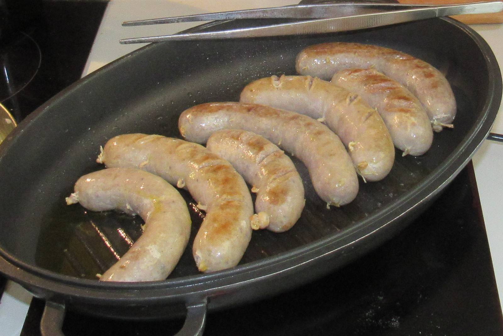 Selbst gemachte Bratwurst Rezept - ichkoche.ch