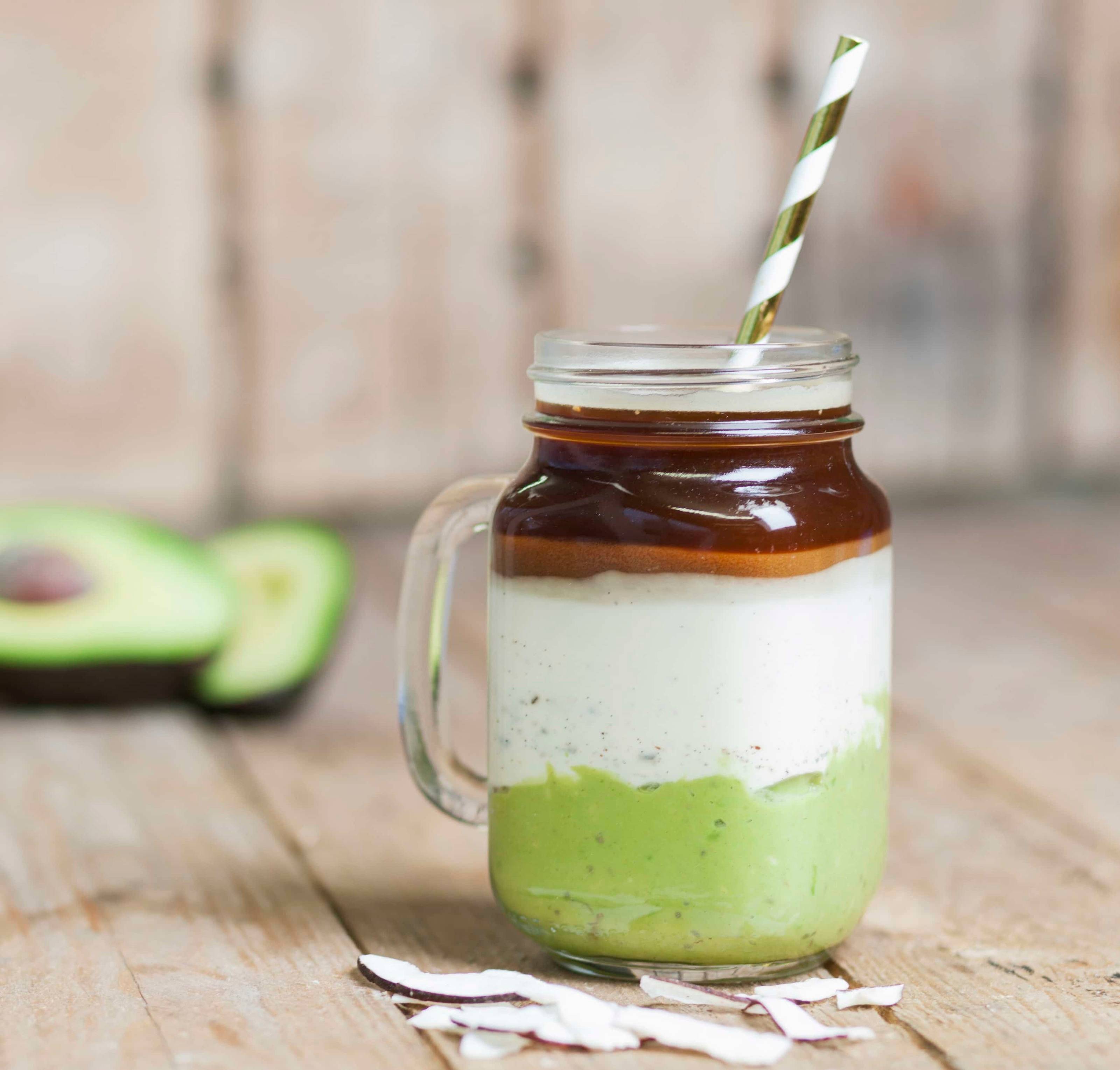 Avocado Coffee im Glas Rezept