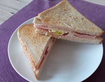Ham and Cheese Sandwich Ham and Cheese Sandwich