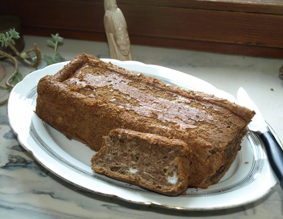 Zucchinikuchen mit Walnussmehl Zucchinikuchen mit Walnussmehl