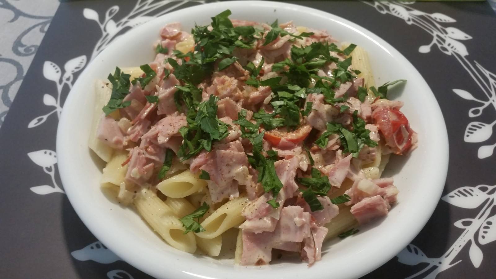 Penne in Schinken-Käse-Sauce Rezept - ichkoche.ch