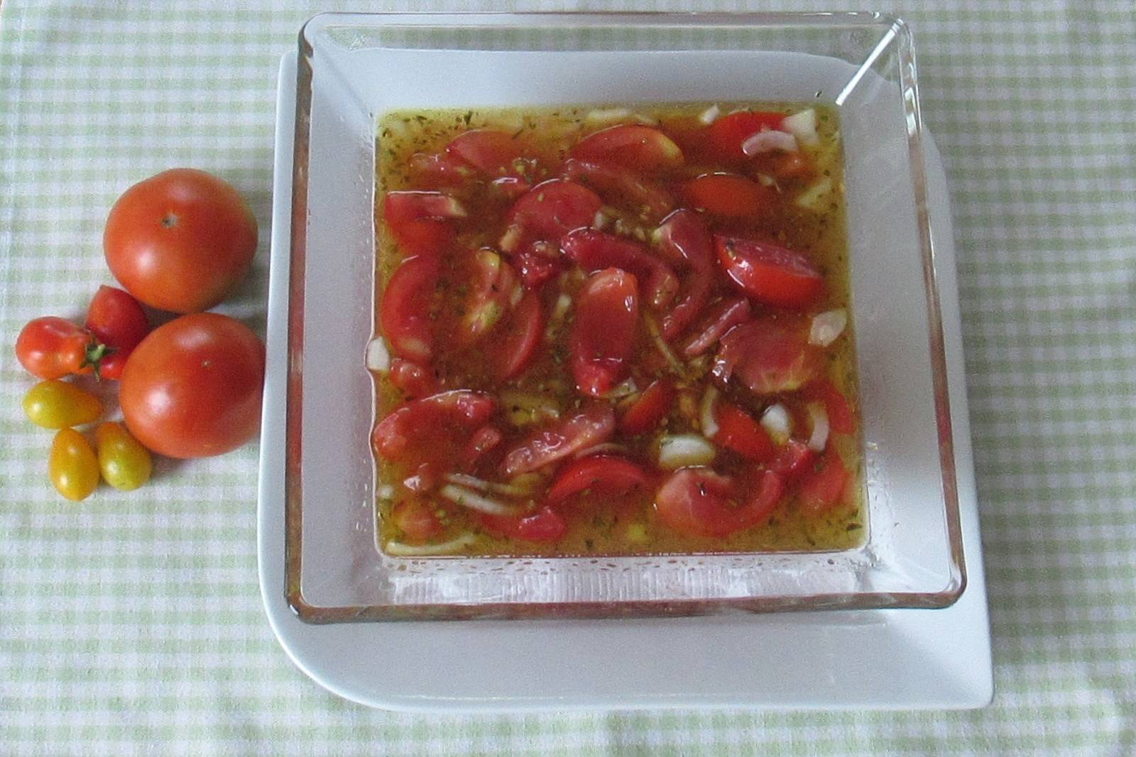 Sizilianischer Tomatensalat