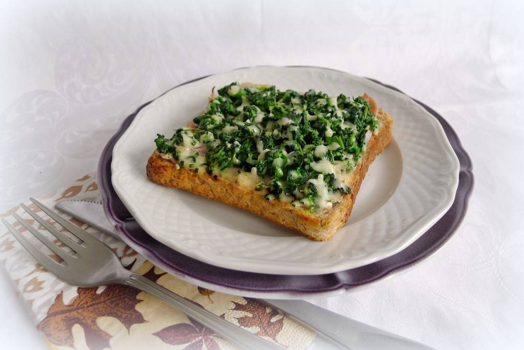 Spinat-Käse-Toast