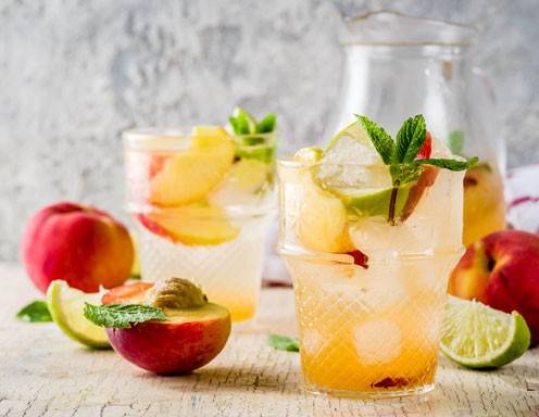 Pfirsich-Grüntee-Bowle Rezept