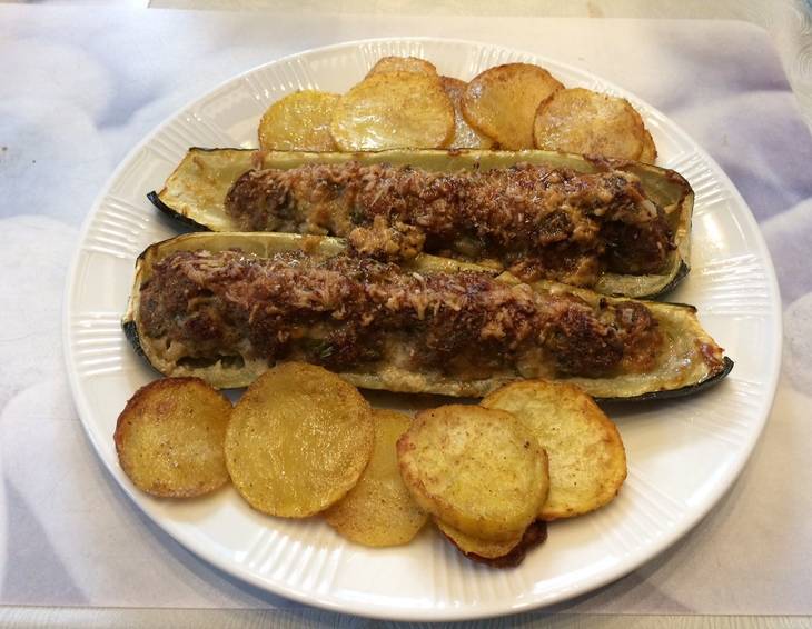 Gefüllte Zucchini Gefüllte Zucchini