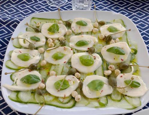 Herrlich erfrischende Caprese verde