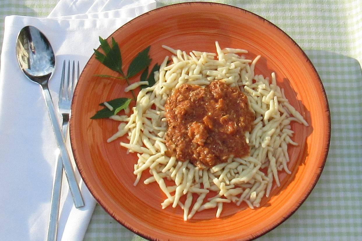 Nudeln mit Thunfischsoße Rezept - ichkoche.ch