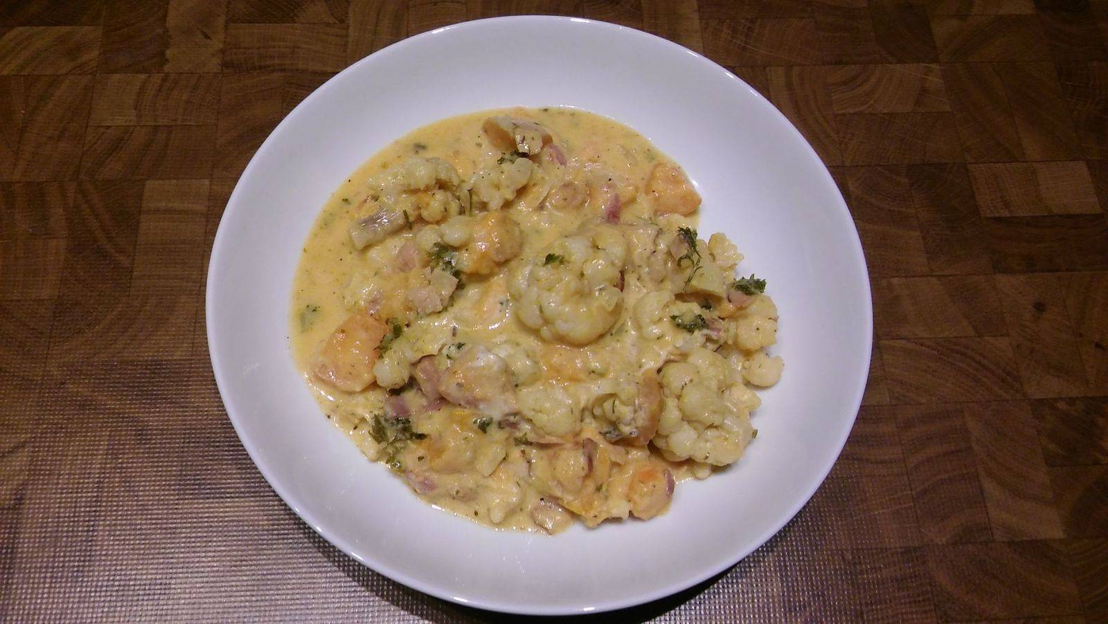 Karfiol-Süßkartoffelcurry mit Marillen