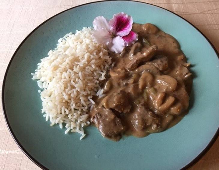 Boeuf Stroganoff