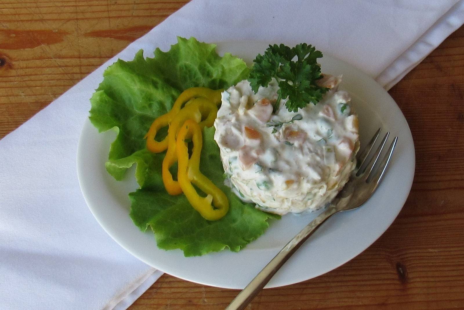 Pikanter Geflügelsalat Rezept - ichkoche.de