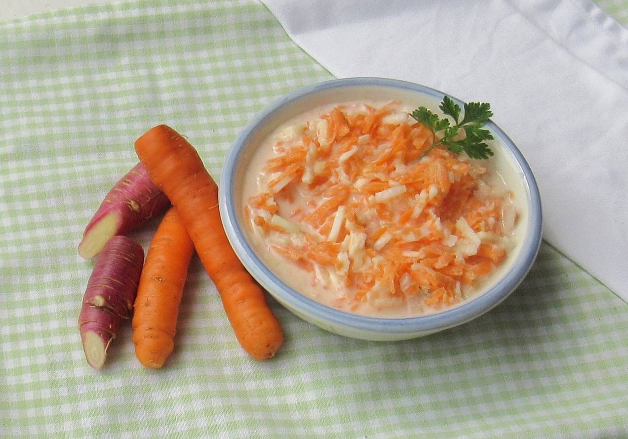 Karottensalat mit Joghurt Rezept - ichkoche.at