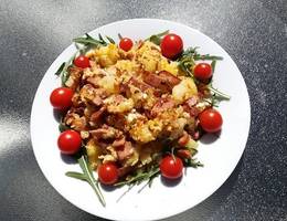 Röstkartoffel mit Leberkäse und Ei Röstkartoffel mit Leberkäse und Ei
