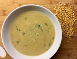 Linsensuppe mit Joghurt und Limette Linsensuppe mit Joghurt und Limette