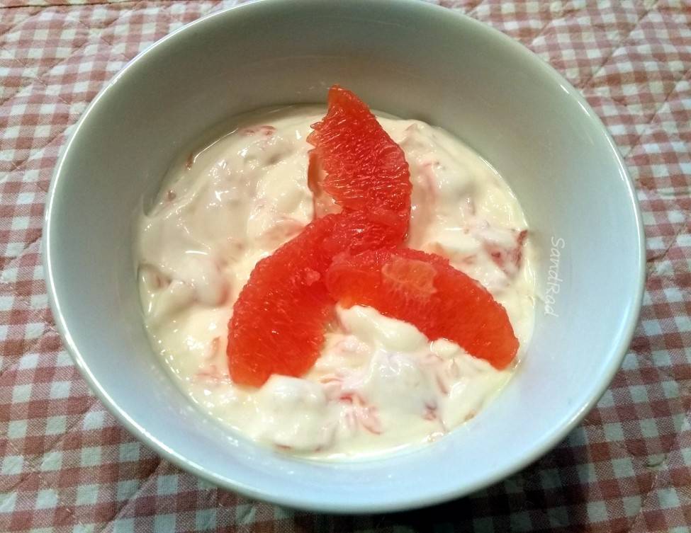 Topfencreme mit Pink Grapefruit