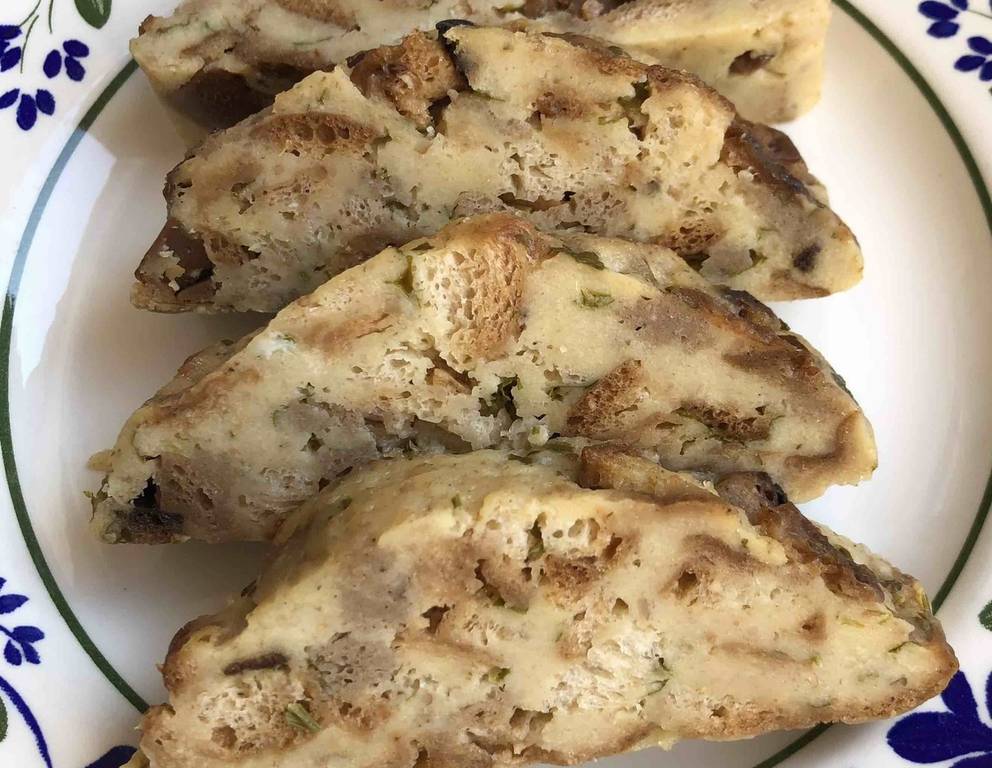 Serviettenknödel schwarz-weiß Serviettenknödel schwarz-weiß