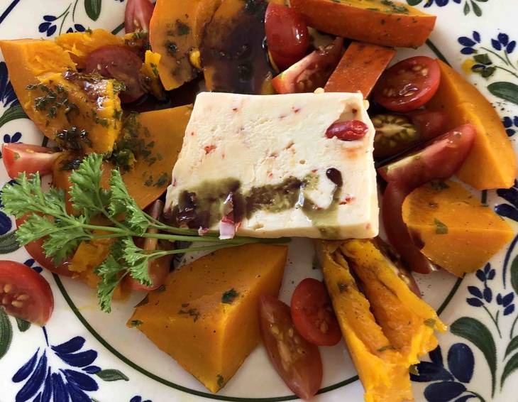 Hokkaido im Dampf gegart mit Chilimozzarella Hokkaido im Dampf gegart mit Chilimozzarella