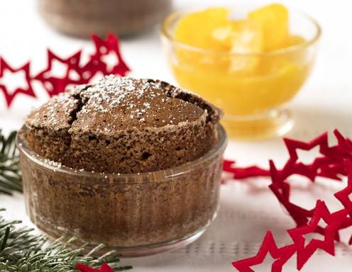 Lebkuchen Soufflé mit Orangen-Zitronensalat