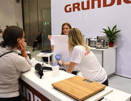 Und Action! Vorführung am Grundig Stand bei der Food Village 2019. Innovative Produkte vor Ort zum Ausprobieren!