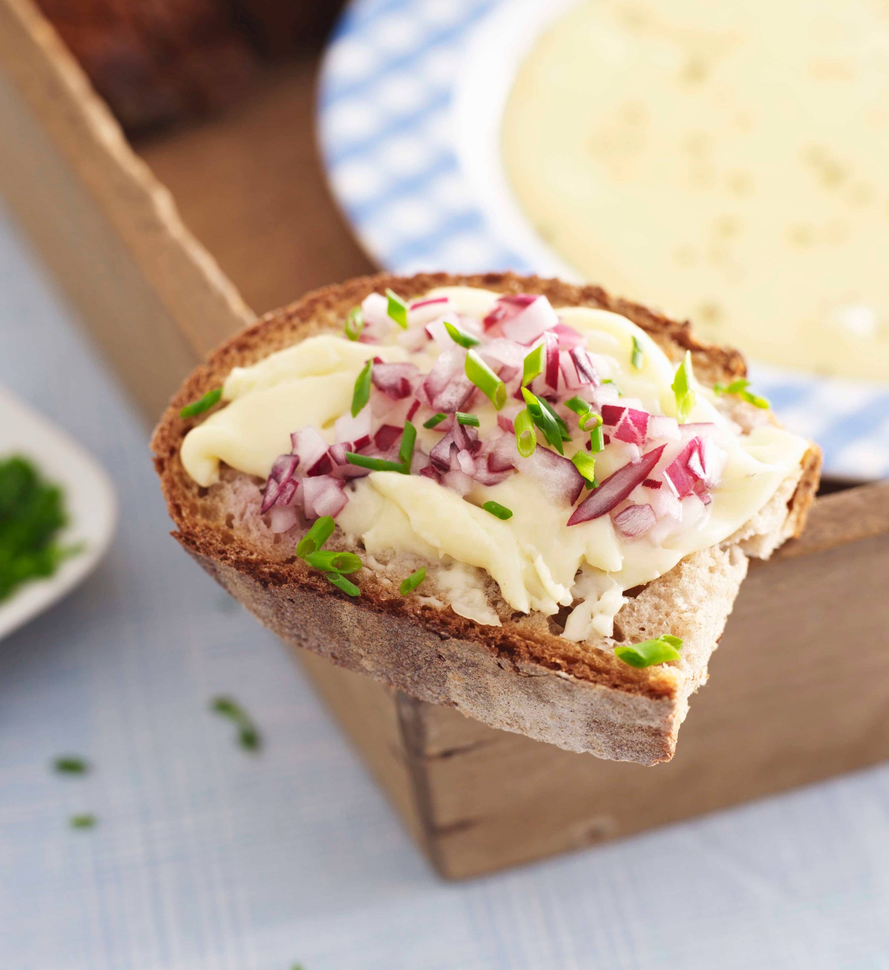 Kochkäse selber machen - Schmackhaftes Käsebrot 