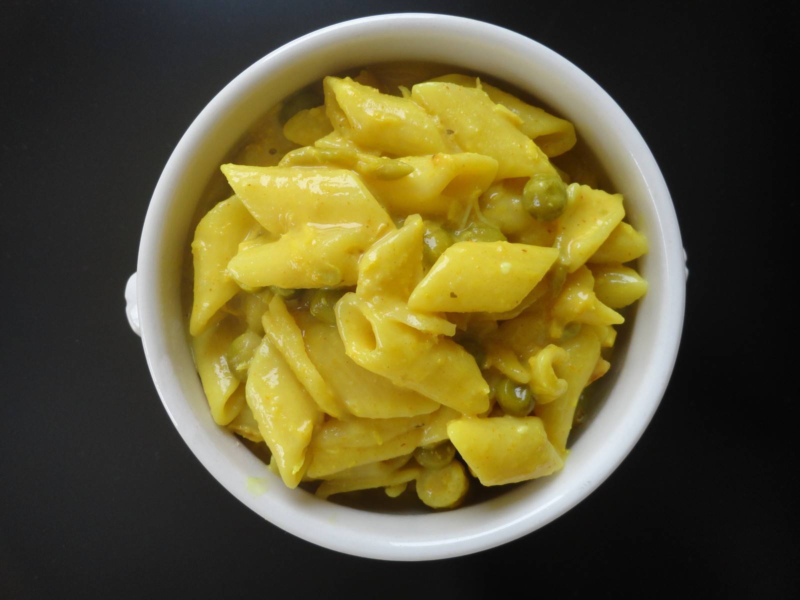 Penne mit Erbsen-Mascarpone-Sauce