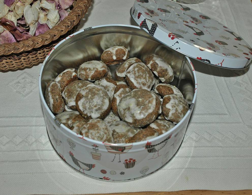 Pfeffernüsse mit Hanfmehl Pfeffernüsse mit Hanfmehl