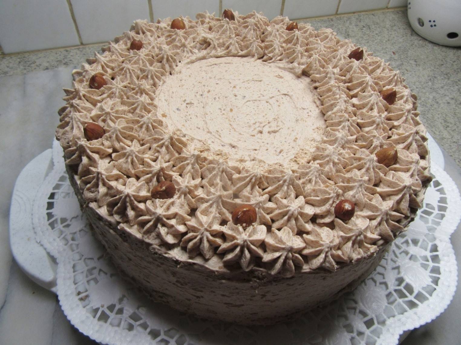 Haselnusstorte Rezept - ichkoche.at Haselnusstorte Rezept - ichkoche.at