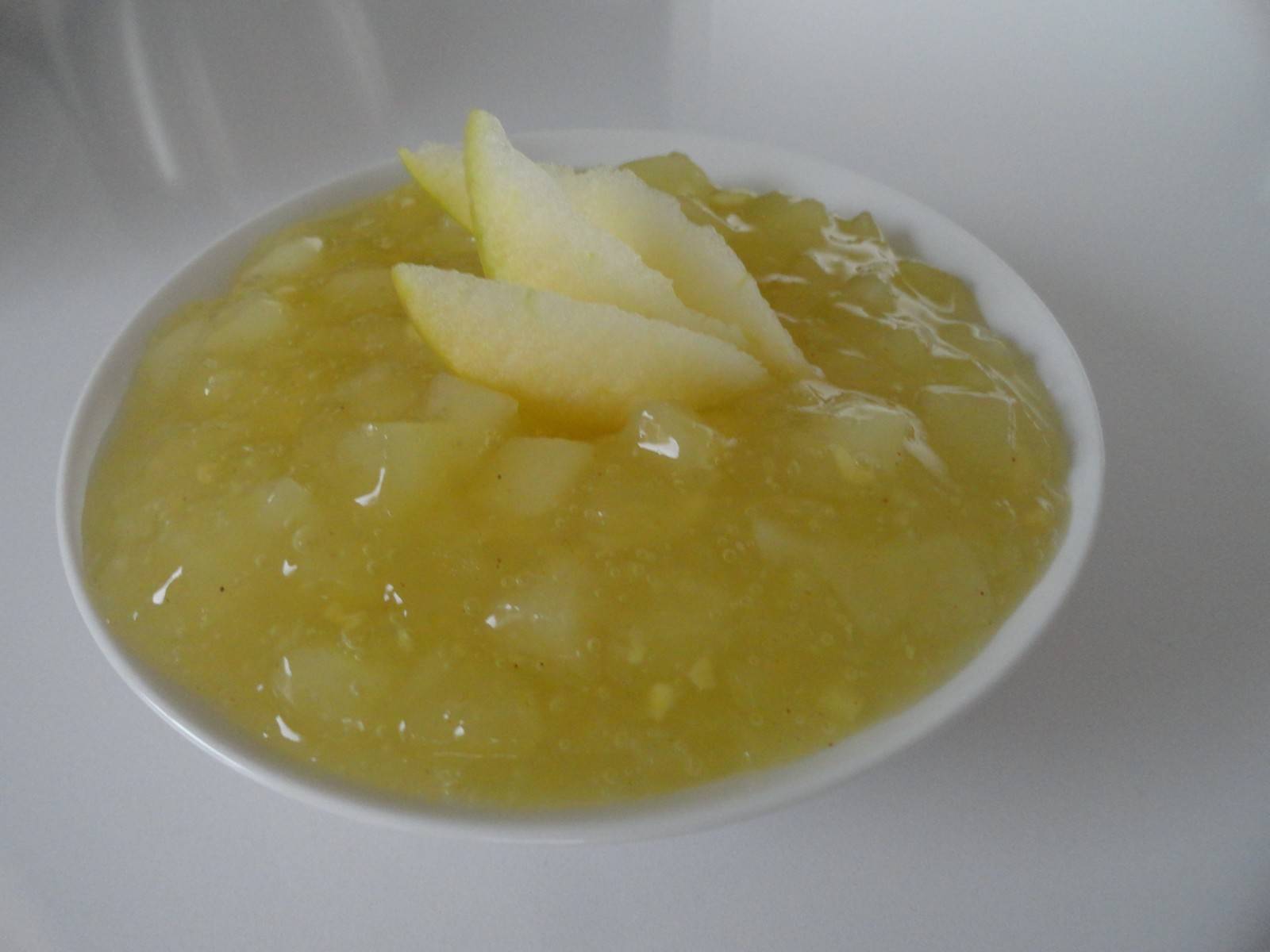 Beschwipste Apfelgrütze Rezept - ichkoche.de Beschwipste Apfelgrütze Rezept - ichkoche.de