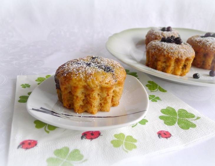 Erdnuss-Heidelbeer-Muffins