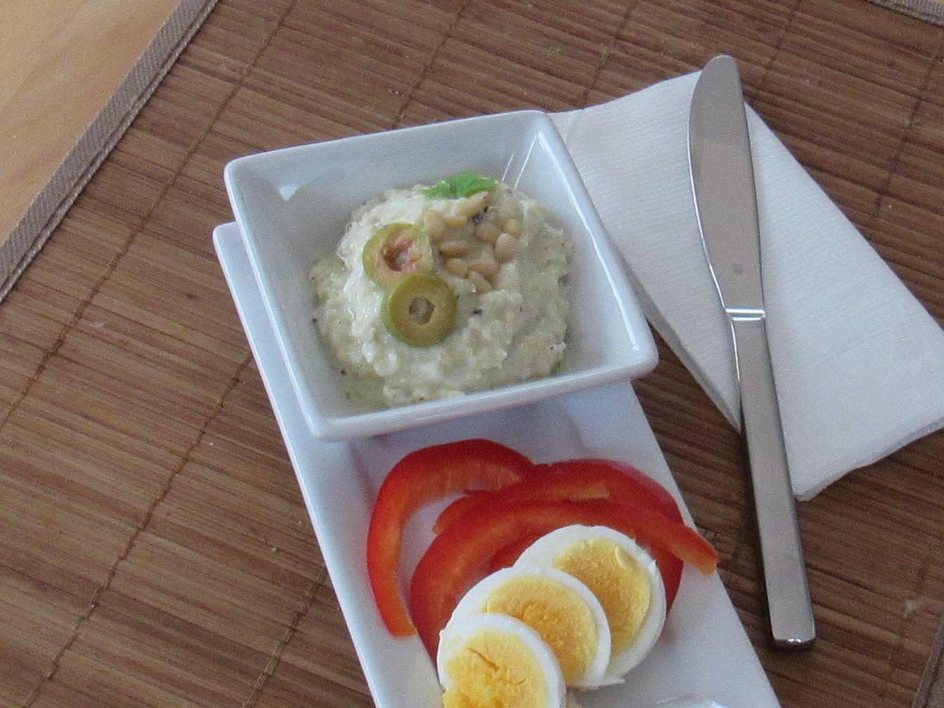 Heilbutt-Oliven-Aufstrich Rezept - ichkoche.at Heilbutt-Oliven-Aufstrich Rezept - ichkoche.at