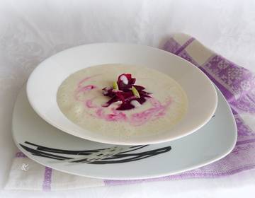 Apfelkrensuppe mit Roten-Rüben Apfelkrensuppe mit Roten-Rüben