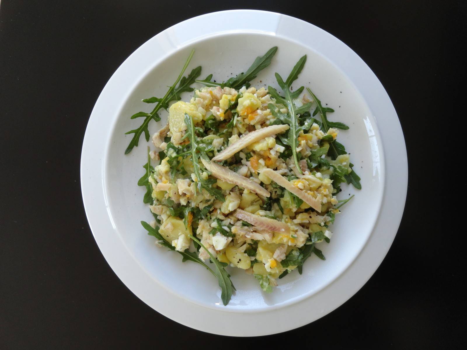 Kartoffelsalat mit Räucherforelle