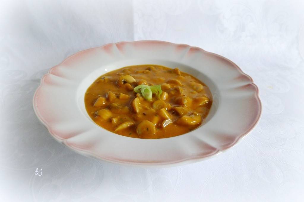 Schwammerlgulasch Rezept - ichkoche.ch Schwammerlgulasch Rezept - ichkoche.ch